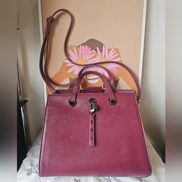 Armani Exchange - Picture 2 of 9